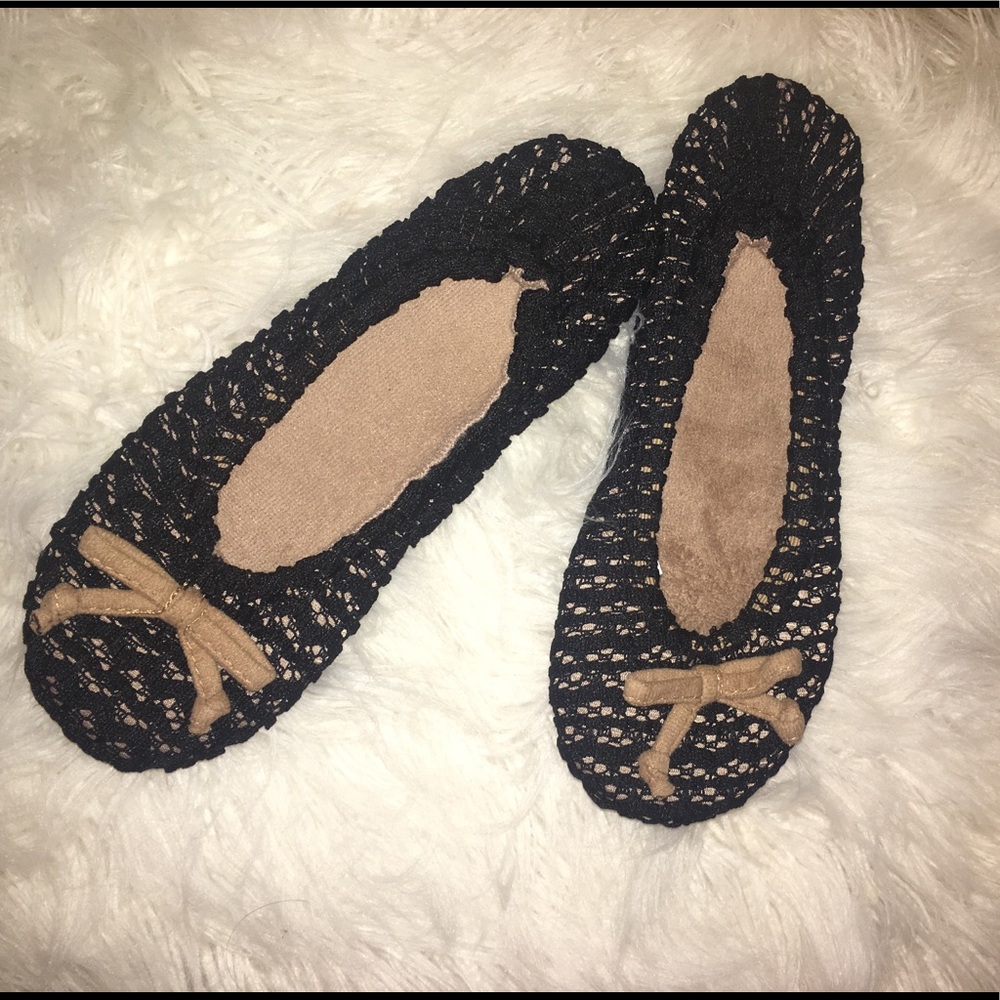NEW Black Dearfoam  ballet style slippers
